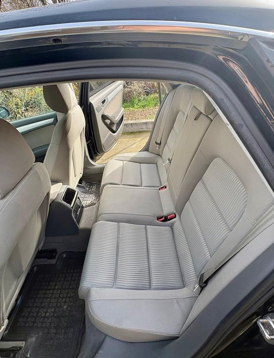 Vând Audi A4 B8 2009