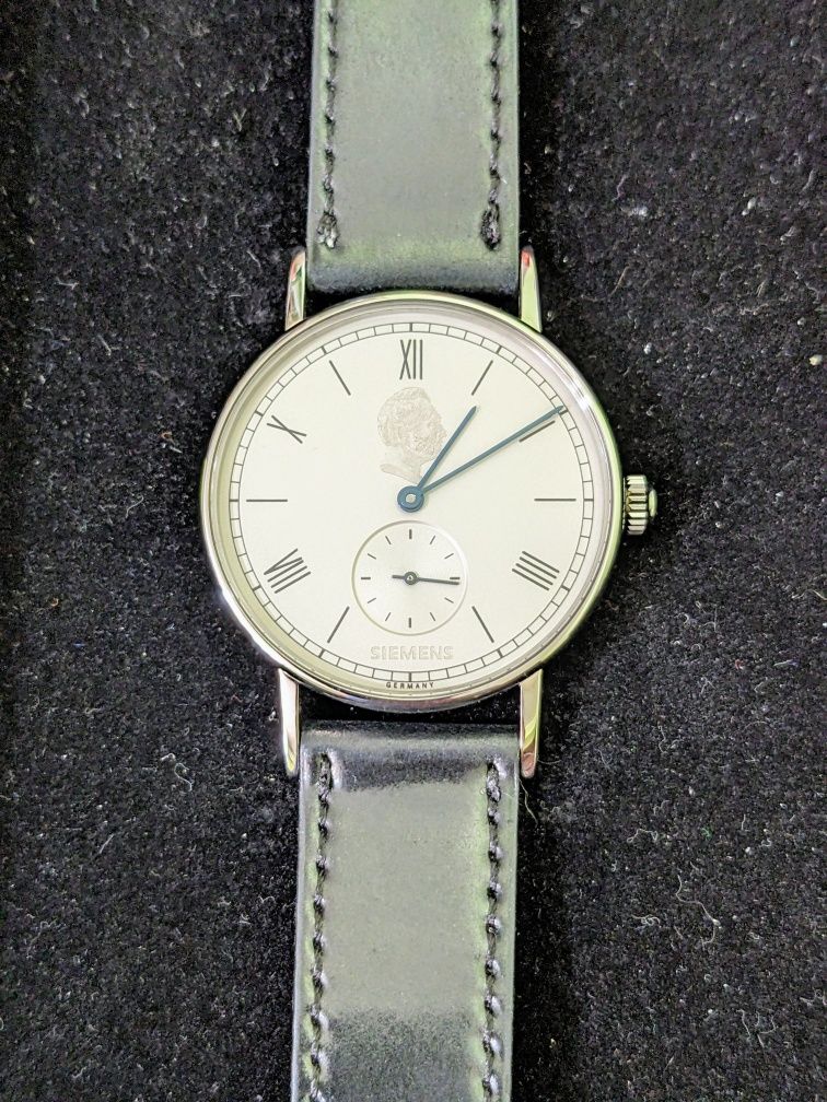 Nomos Glashutte Ludwig Siemens hand winding