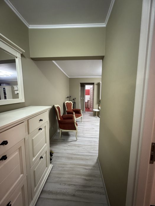 De vânzare - apartament 2 camere în Roman, etaj 1