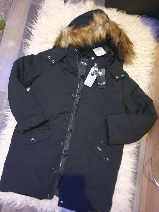 Яке Guess оригинално