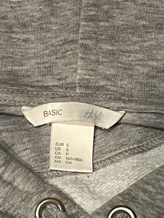 H&M сив суичер за момче (S)