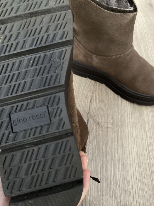 Cizme de iarna imblanite model UGG