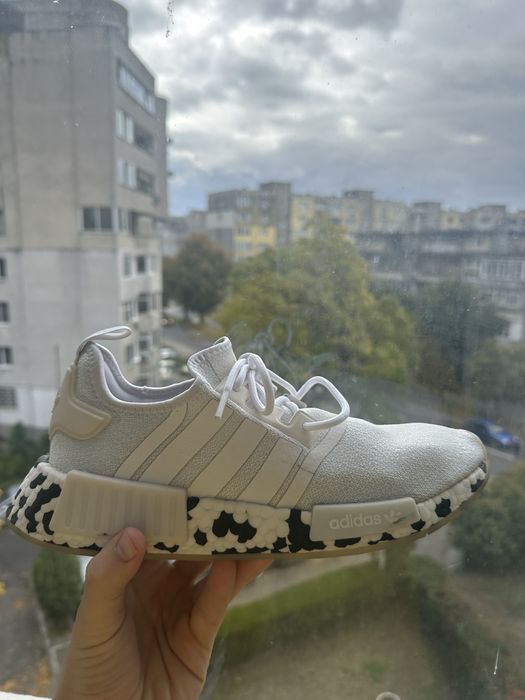 Adidas NMD_R1 обувки