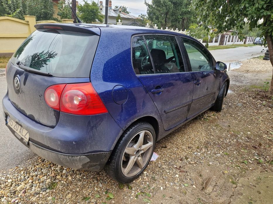 Golf 5 gt 2006, motor 1.4 ,183 cp , masina merge impecabil ,