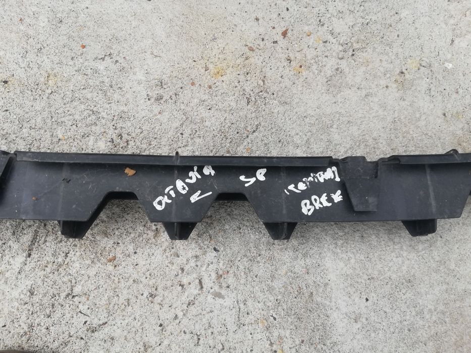 Grila parbriz Octavia 2,volvo v50, avensis, zafira b, astra h, tucson,