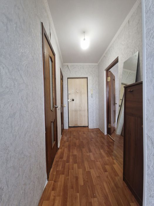 Продам 1 кв 8 мкр