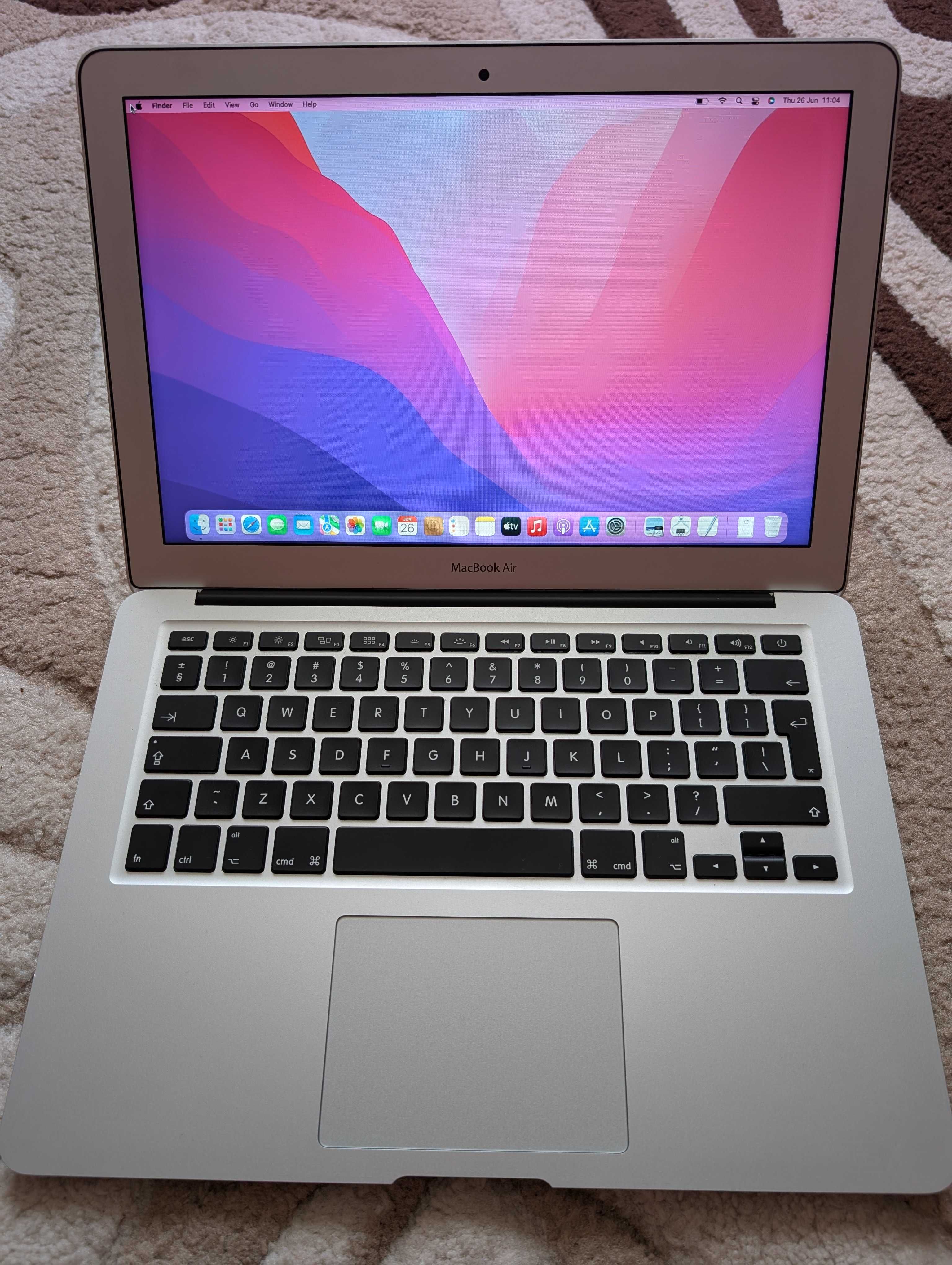 MacBook Air (13-inch, 2017)