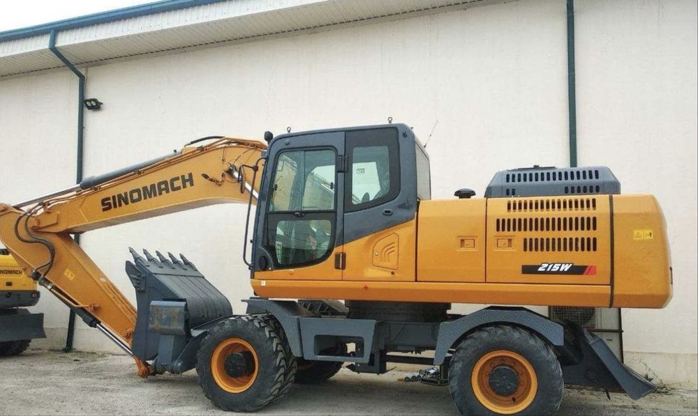 экскаватор 215W sinomach