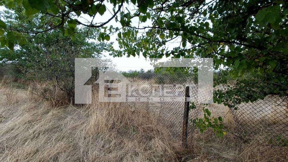 УПИ в подножието на Средна гора, с.Върбен, общ. Брезово