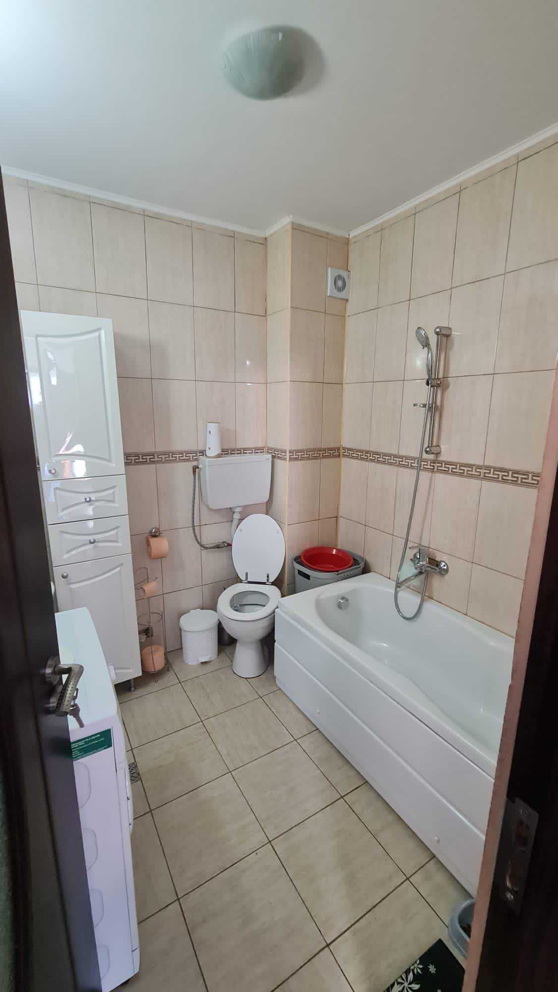 Vand apartament Strada Eroilor 20 B, Floresti