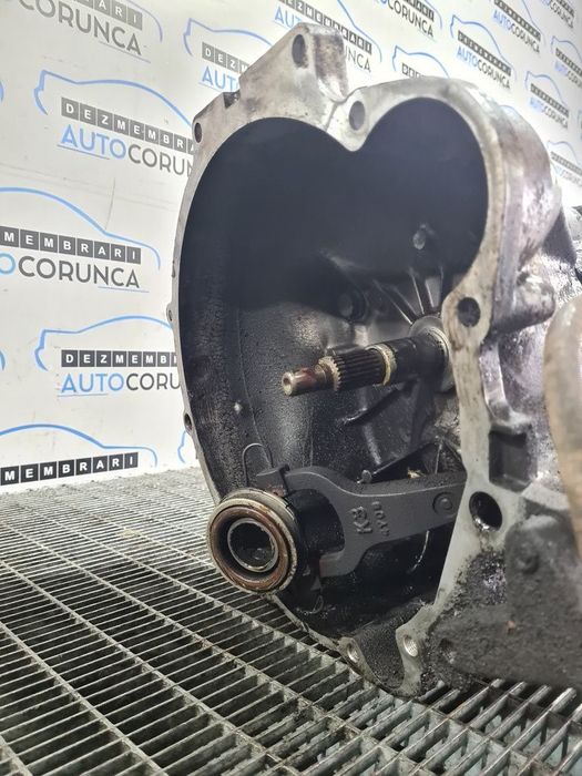 Cutie de viteze Mitsubishi L200 III 2.5 D 2002 - 2006 100CP Manuala 5 Trepte 4D56 - TD ...