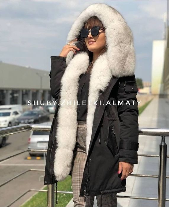 Зимняя парка с мехом песца