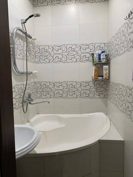 Продается 2-комнатная квартира, массив Карасу-1, школа № 209, Пожарка