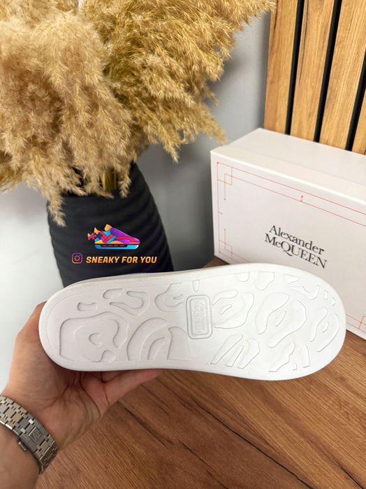 38-44 Alexander Mcqueen White