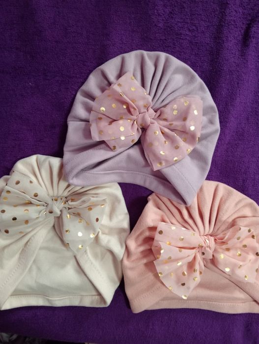 Căciuliță cu fundă, 4 buc