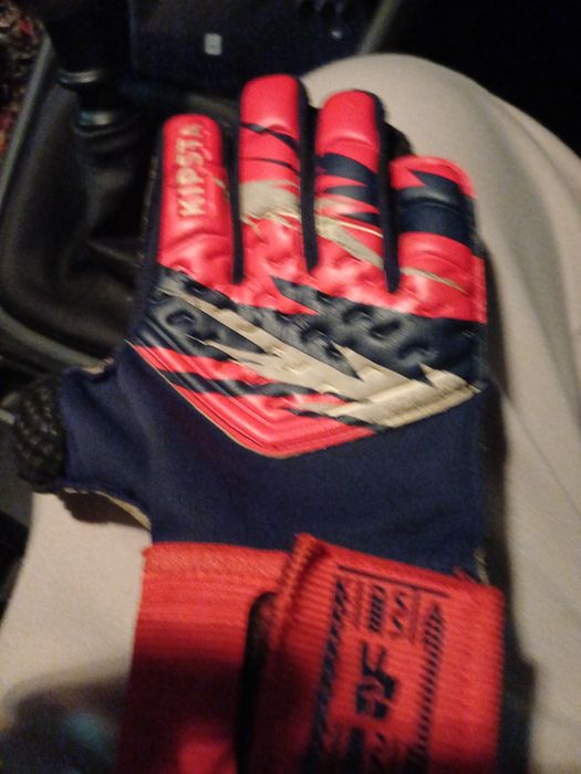 2 Manusi portar Kipsta , 7-11 ani