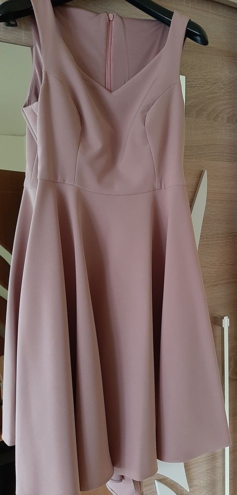 Rochie,culoare roz pudră