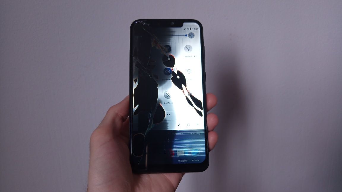 X5 Pro cu display spart