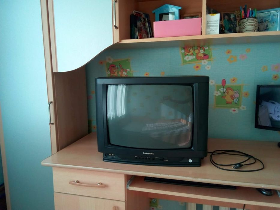 Средний телевизор