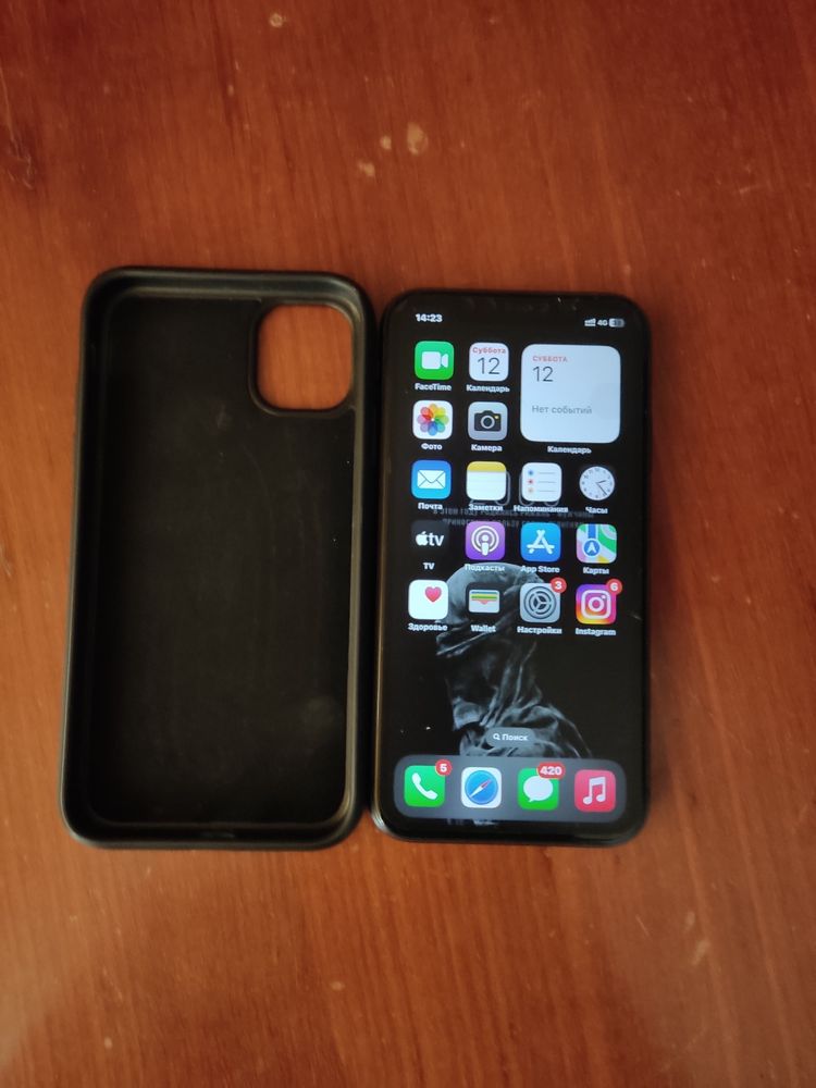 Apple 11 64gb 76AKb