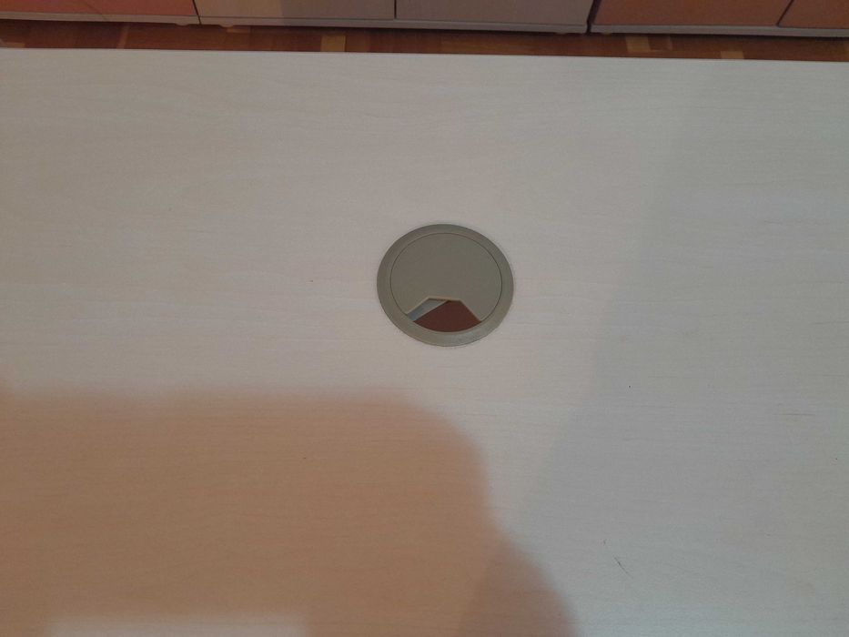 2 birouri in stare perfecta