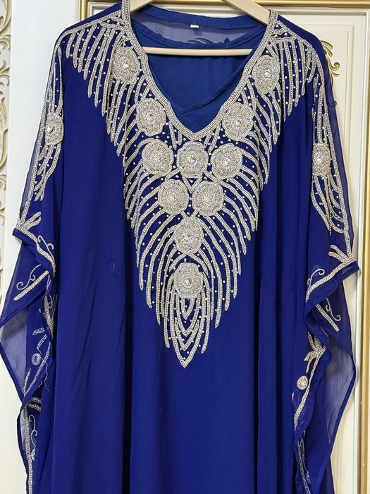 Платье индийского производства,ручная работа,камни сваровские