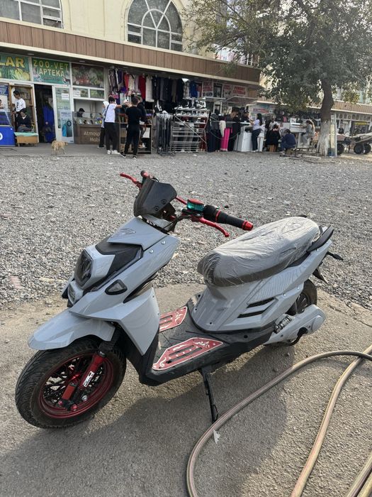Новий елктро скутир 5 акумтрньй елктро
