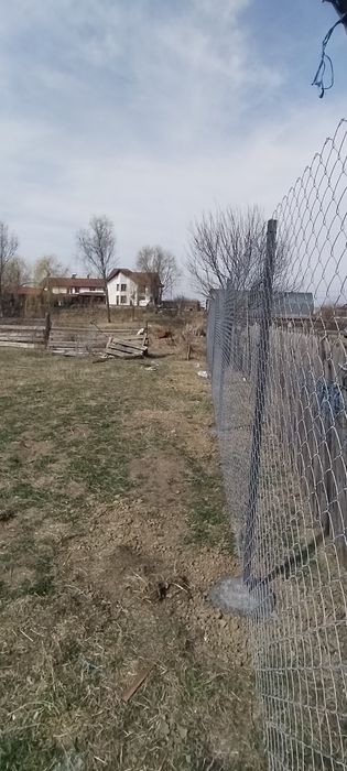 Imprejmuieste-ti gradina sau terenul cu garduri ieftine si durabile