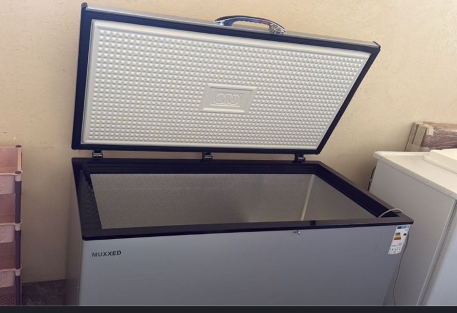 Продам морозильник 400л