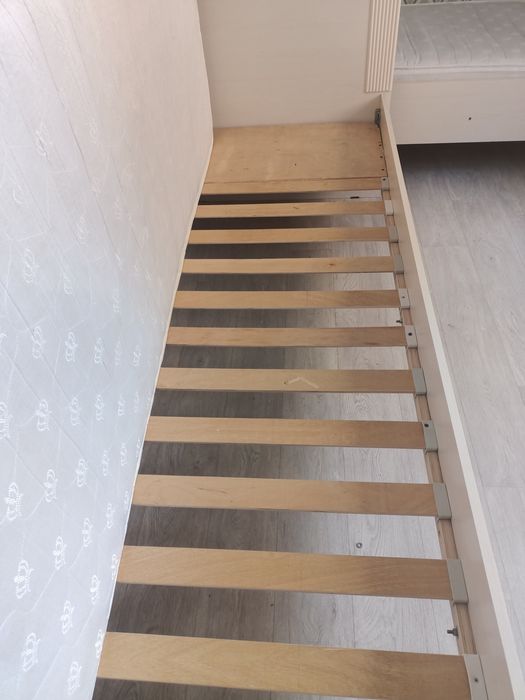 Кровать односпальная