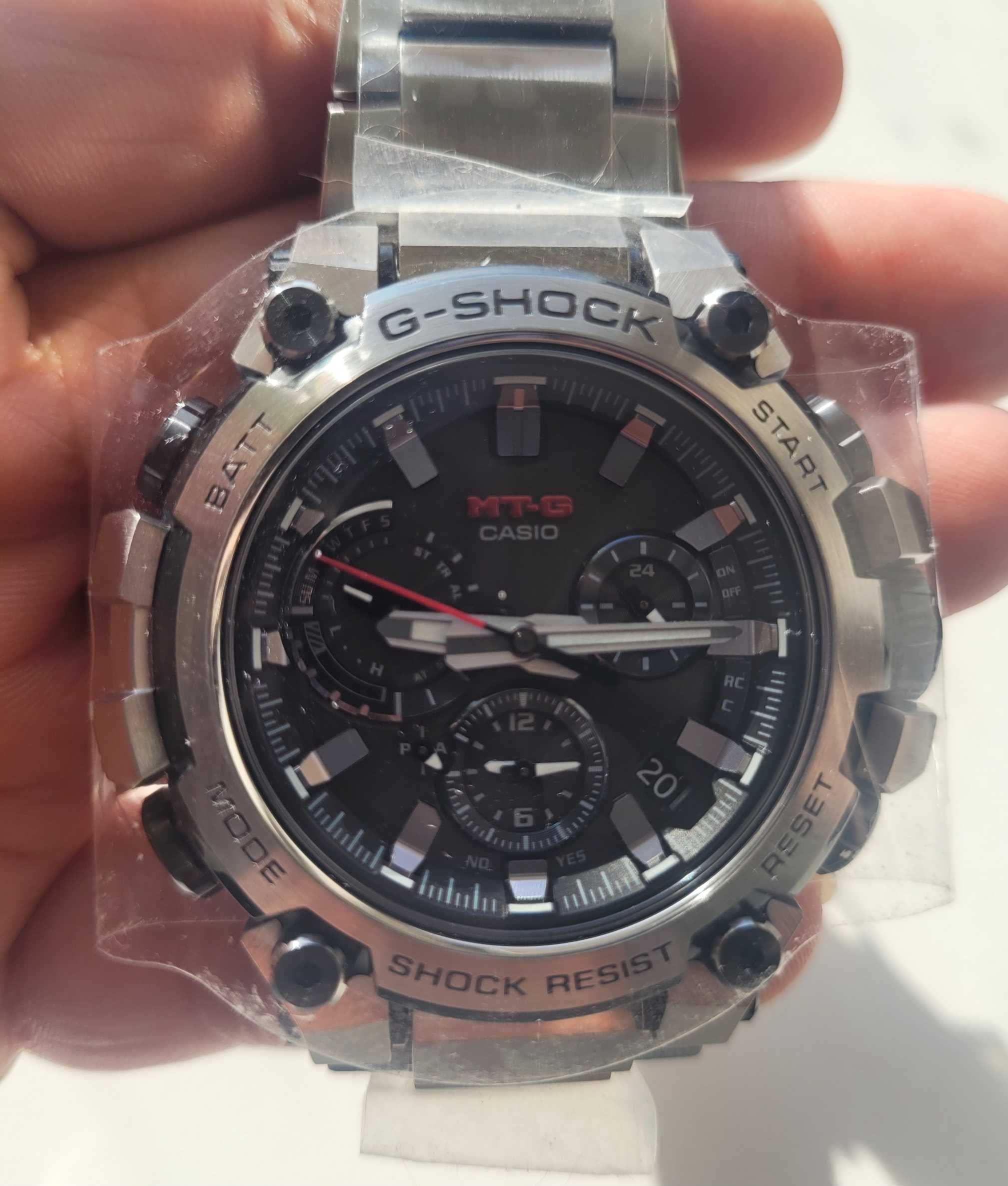 Часы Casio G-SHOCK MTG-B3000BDE-1AJR