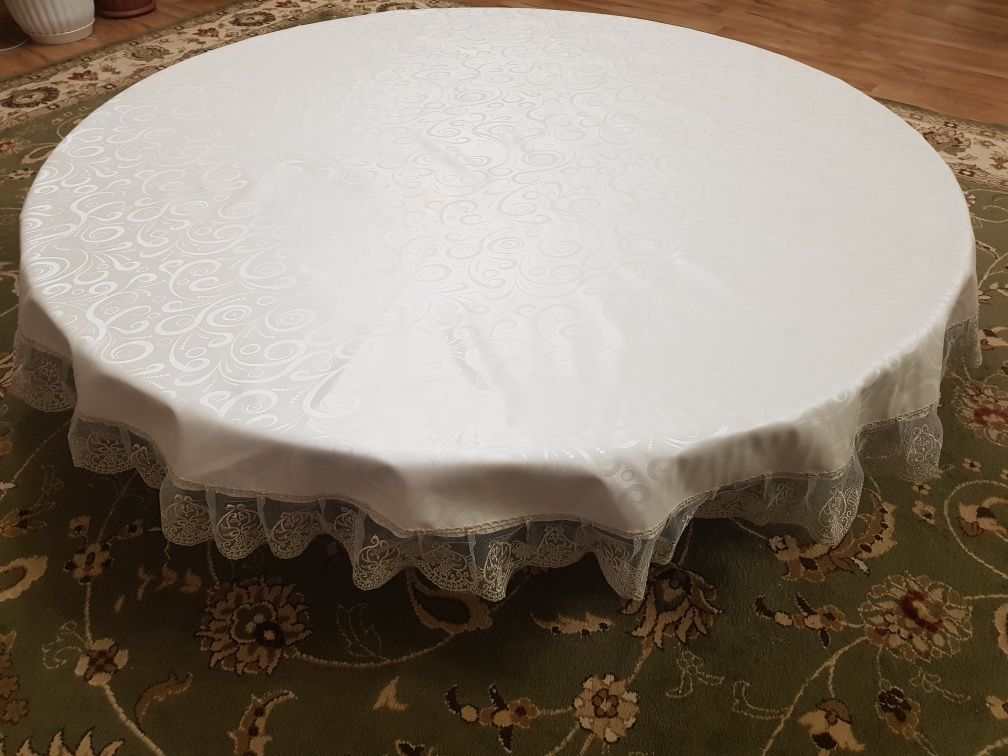 Казахский  стол в аренду. Казахские круглые столы на прокат.