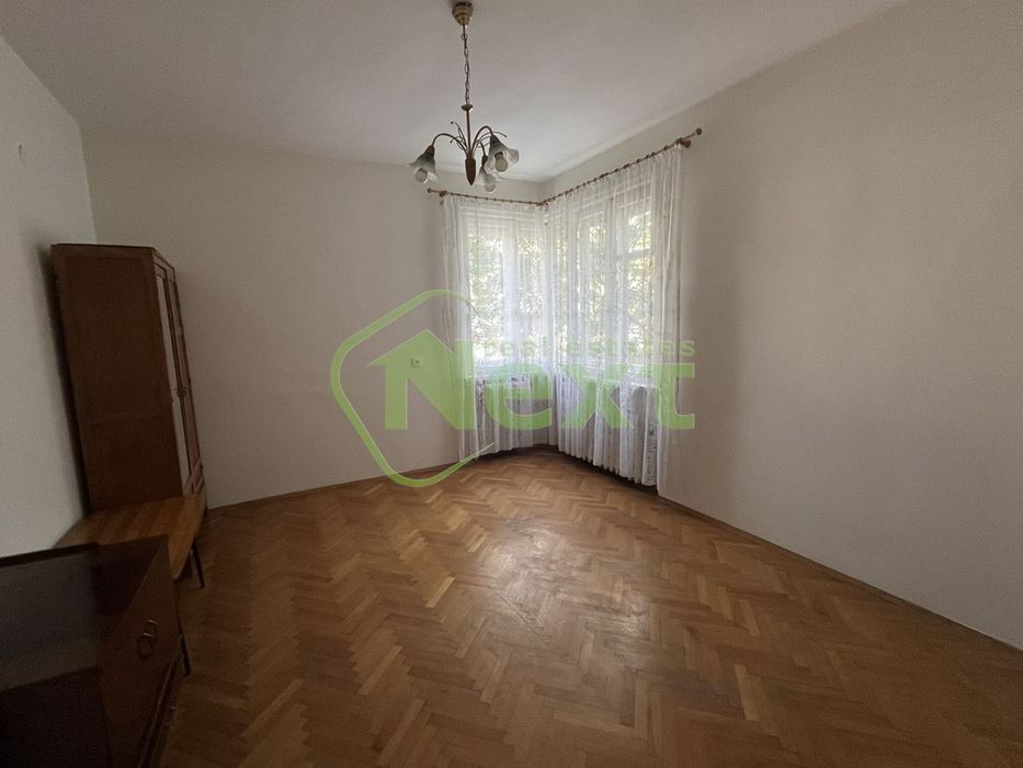 Дава се под наем Двустаен апартамент в София, Център - 55 кв.м за 485 € - Снимка #1