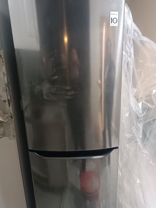 Продам холодильник