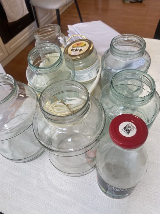 Отдам банки срочно