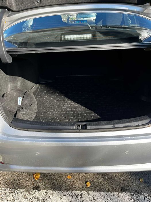 Toyota Corolla 1.8 HSD Business