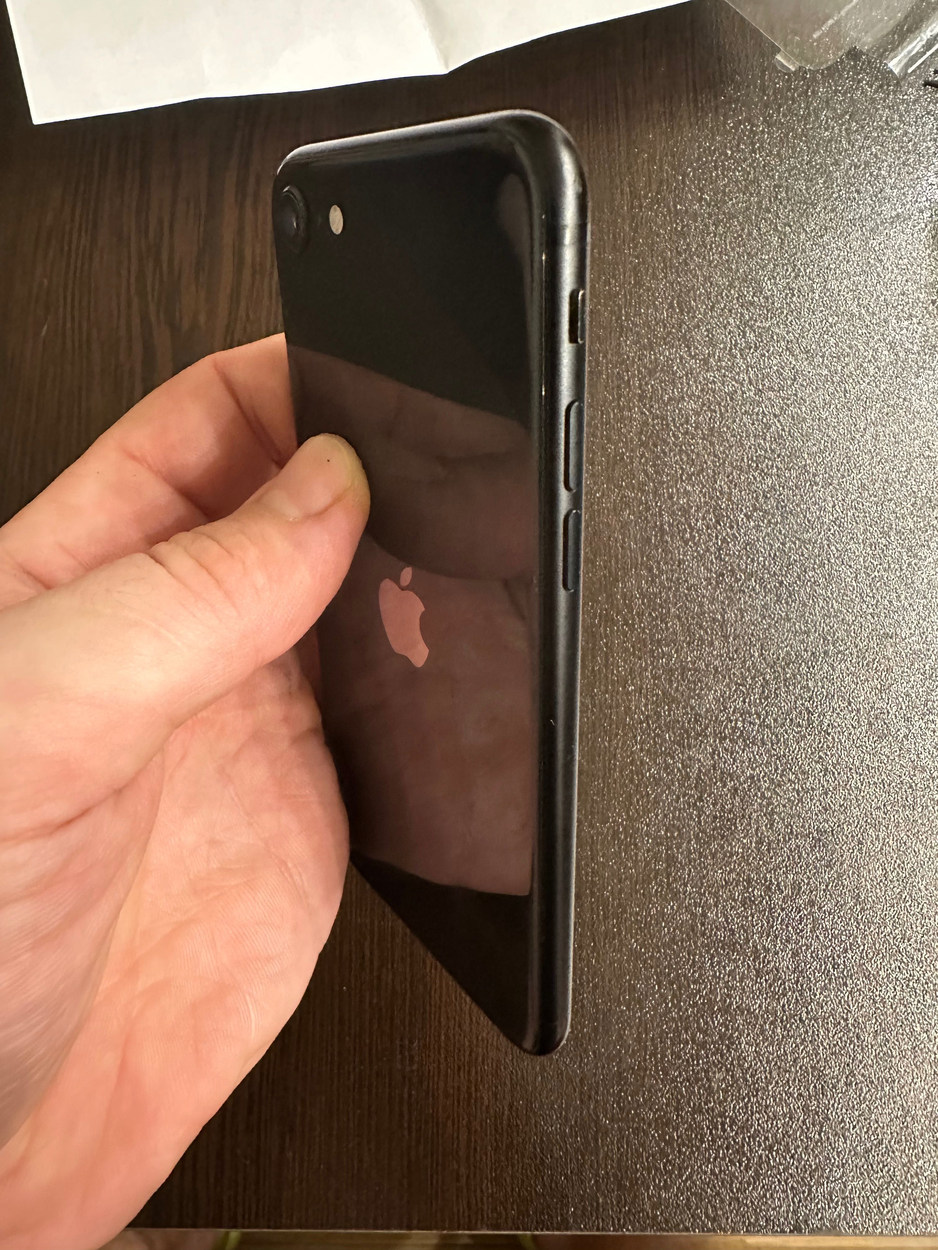 iPhone SE2020 Black 64GB