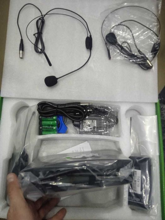 Наголовный микрофон Shure GLXD4