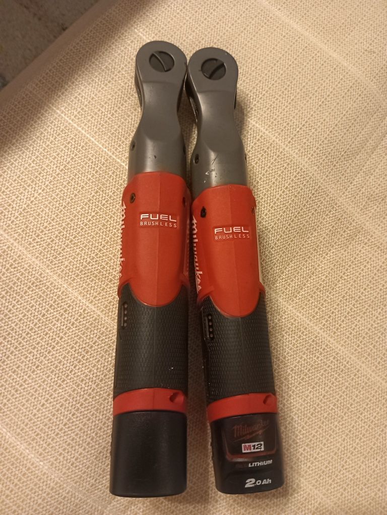 Milwaukee M12 FIR12 antrenor cu clichet 1/2 cu acumulator