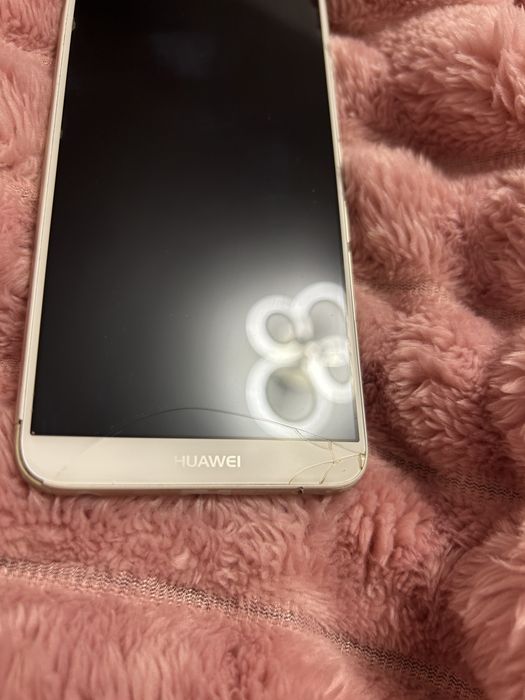 Vand Huawei PSmart