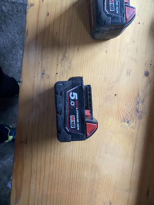 Импакт 18М и Батерии Milwaukee 18M 5Am