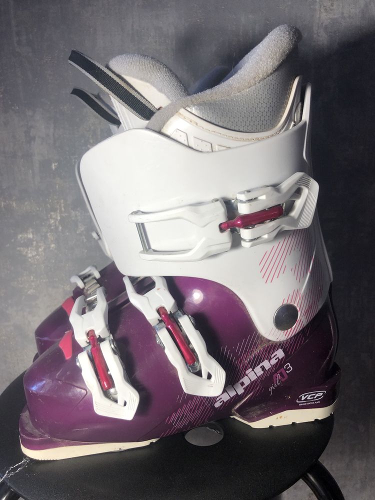 Ботинки лыжные