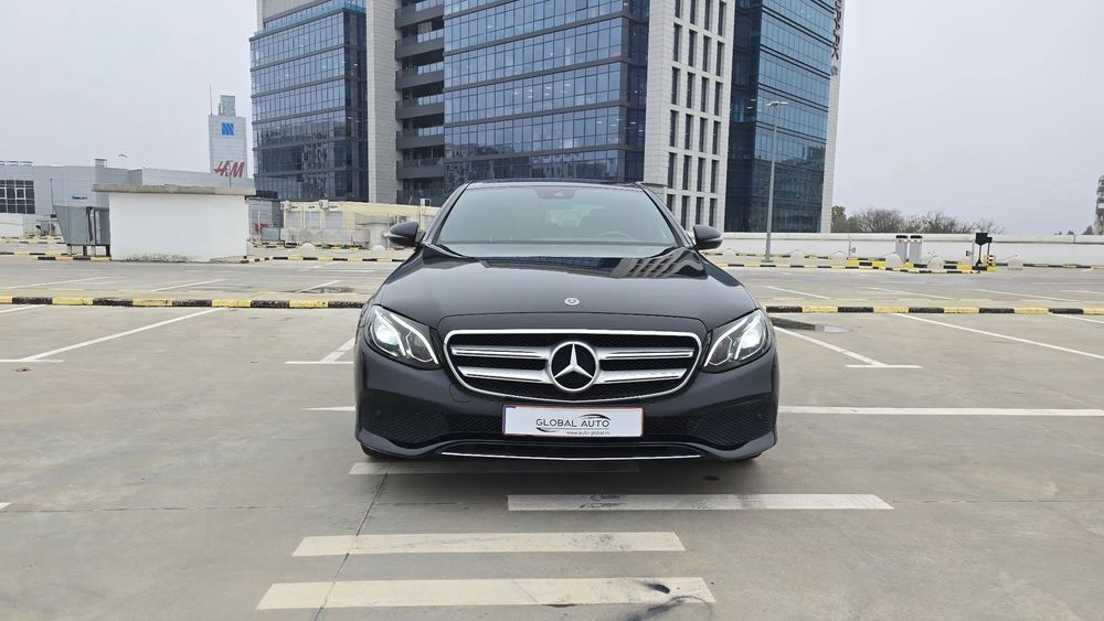 Mercedes-Benz E E300 An 2019  54000km,  Stare de excepție/Piele/Trapa/Tva