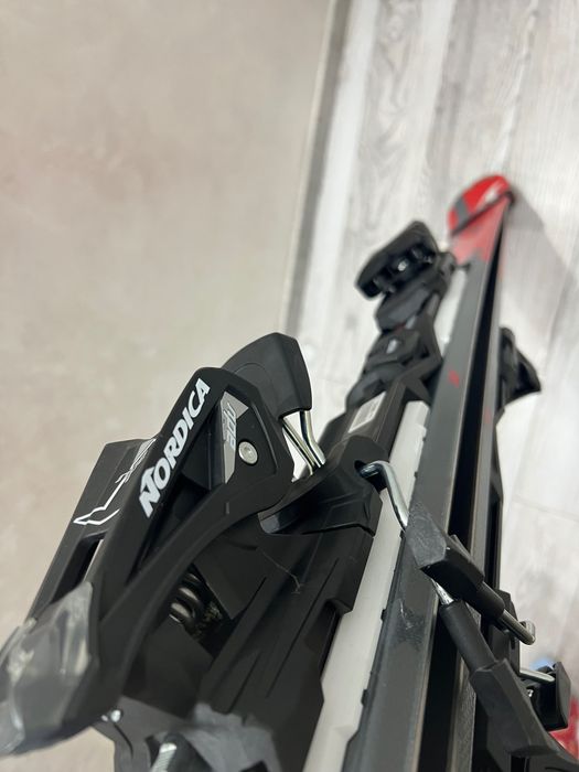 Ски Nordica Drive 75 160см.