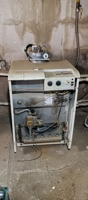Продам газовый котел