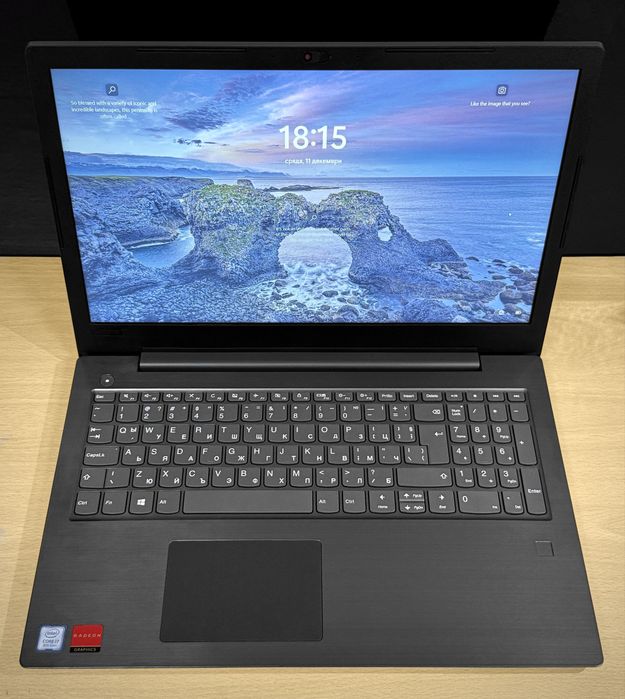 Лаптоп Lenovo V330-15IKB Core i7 1TB HDD + 128GB SSD