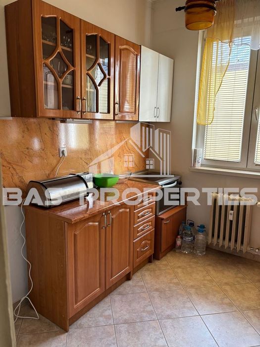 3-стаен в София-Център площ 72