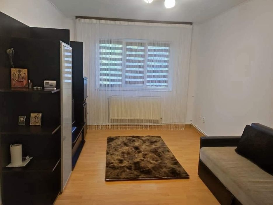Vând apartament 2 camere