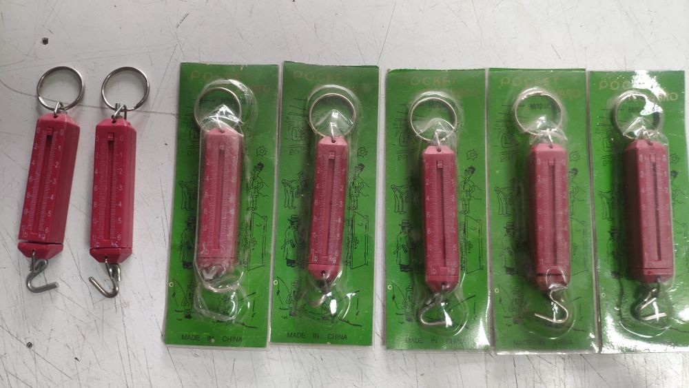 Малко кантарче до 6 кг.