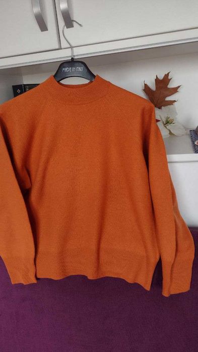 Дамски пуловер размер S/M